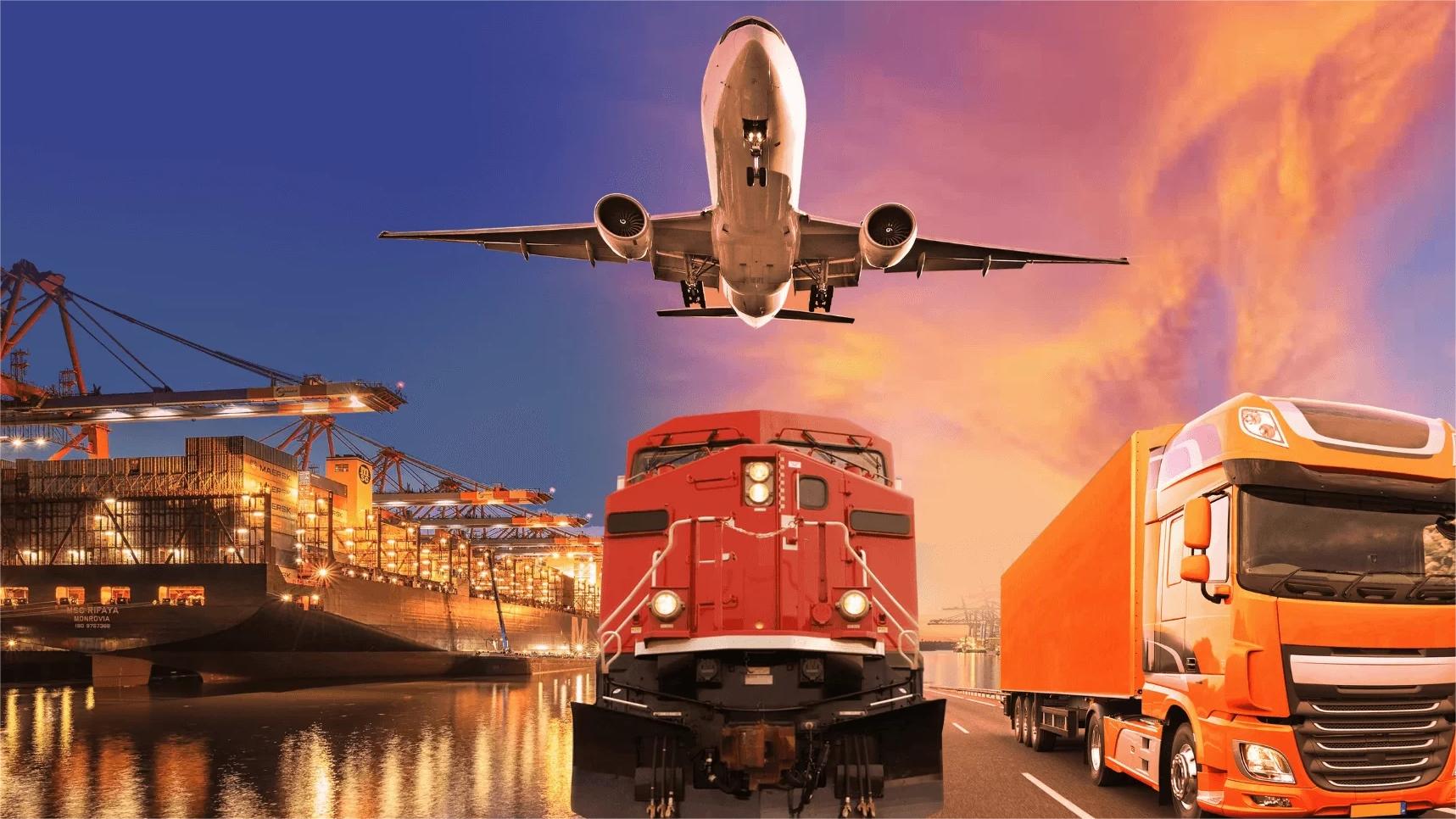 Large container ship transporting 40GP FCL solar panels across the ocean