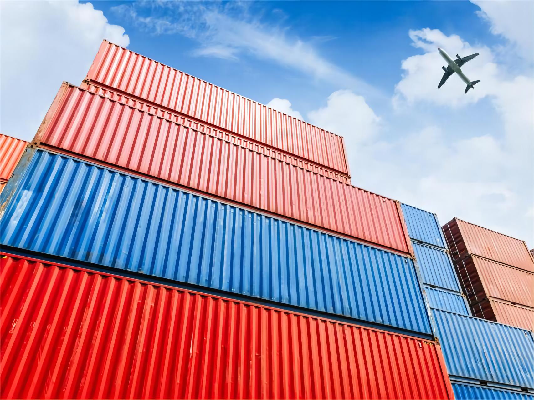 How Can a Forwarder Secure Peak Season Capacity: Strategic Logistics Guide 2026